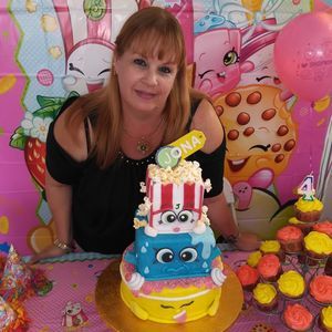 Meet your Posher, Madeleine